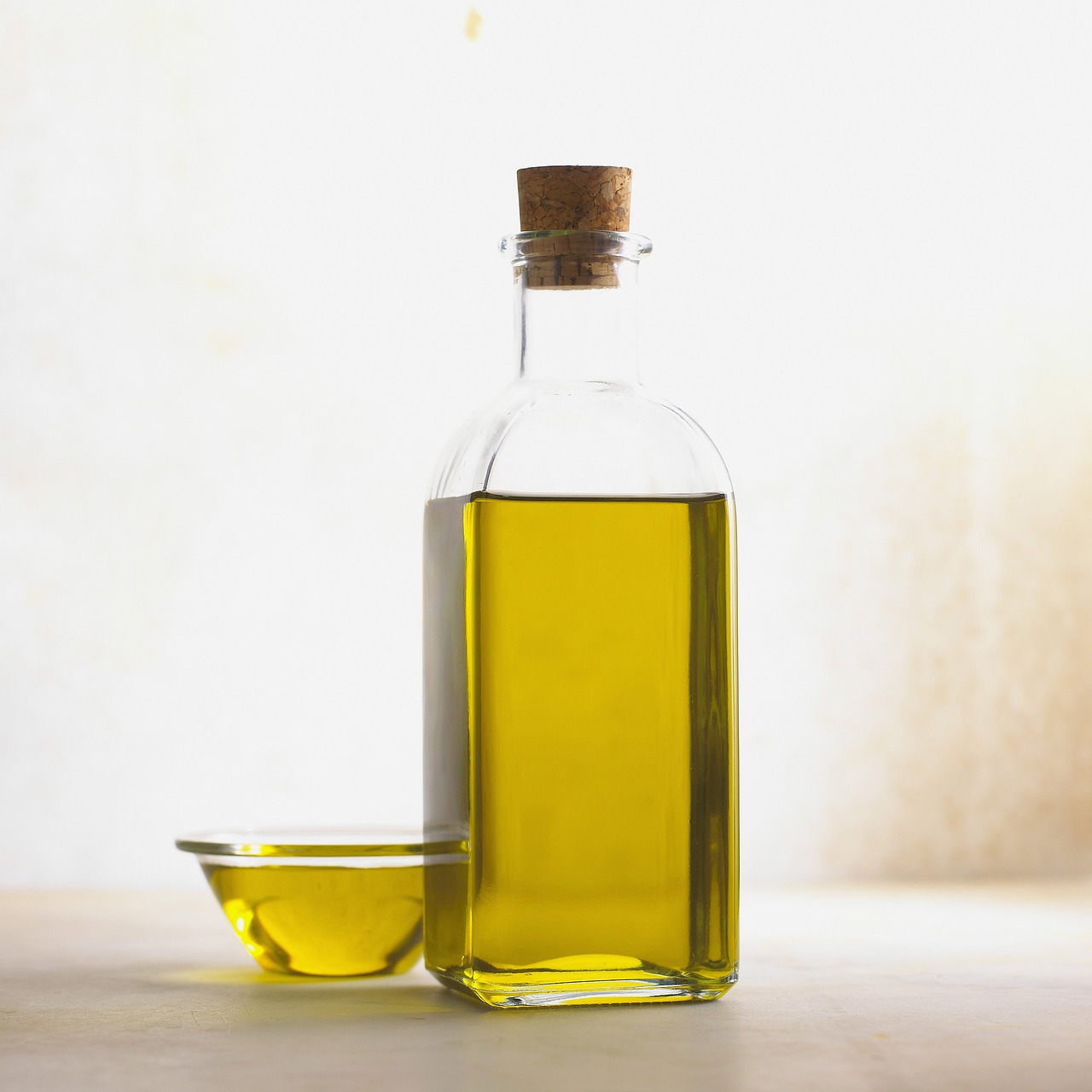 Bottiglia di olio extravergine di oliva