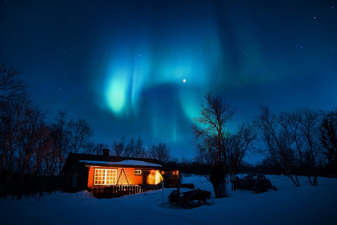 aurora blu apparsa in Svezia