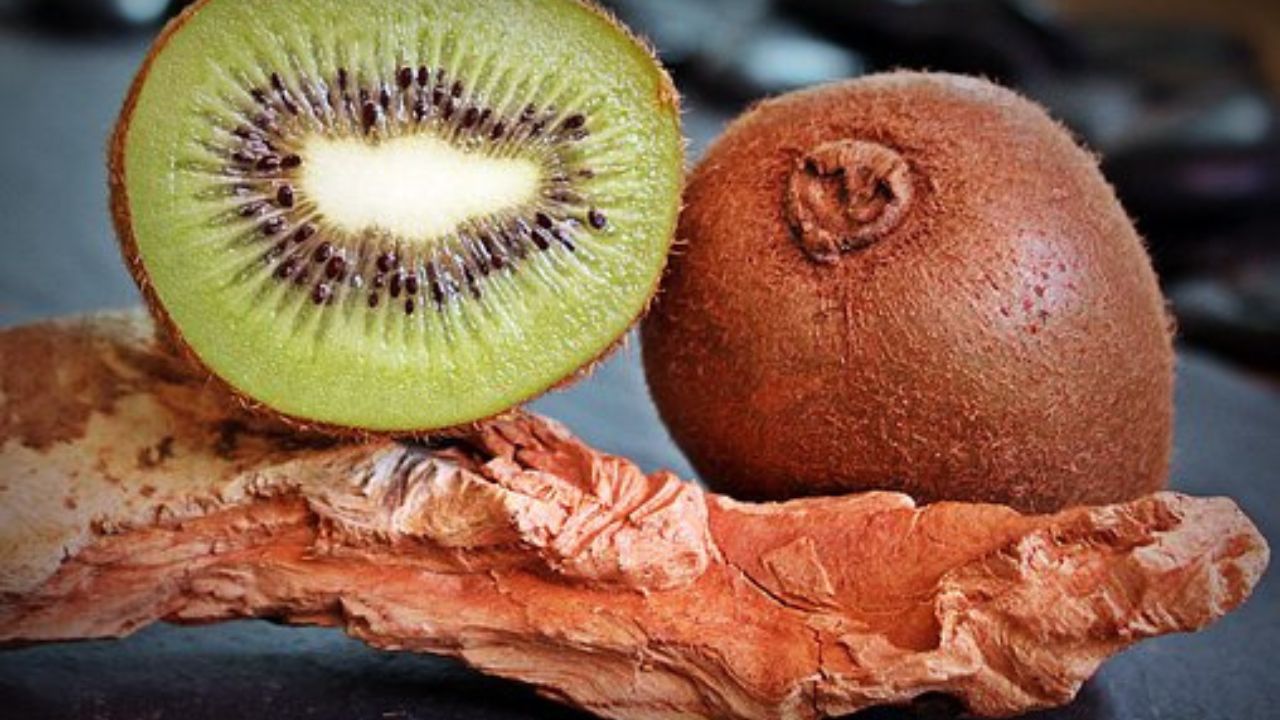 kiwi è il frutto del mese di Aprile