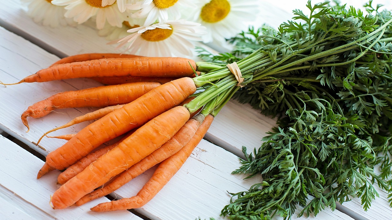 alimenti riciclabili, carote