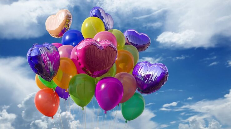palloncini in cielo