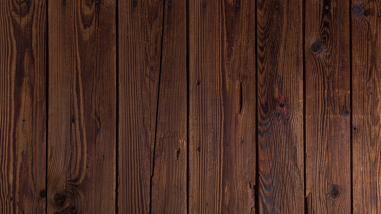 pavimento legno scuro